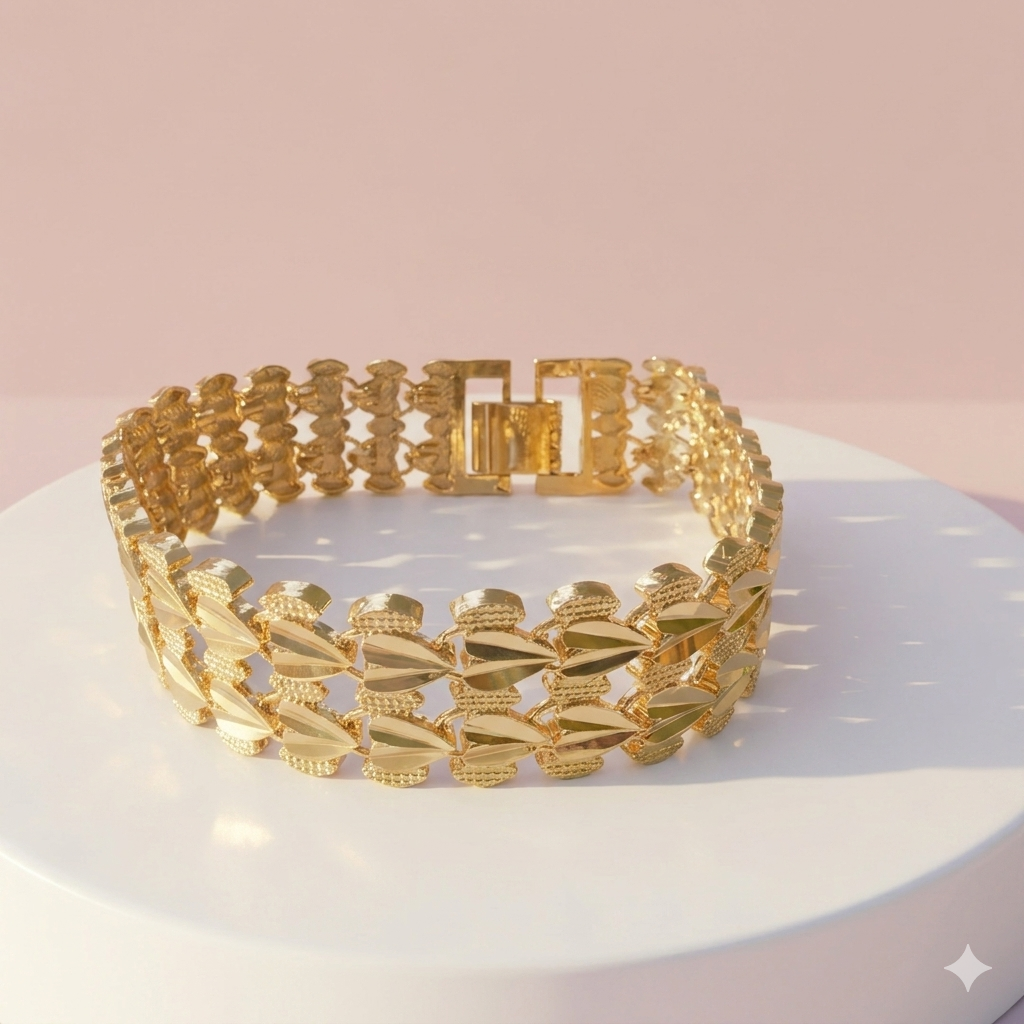 NOORÉ Waterproof 24k Gold Plated Hypoallergenic Double Heart Link Bracelet